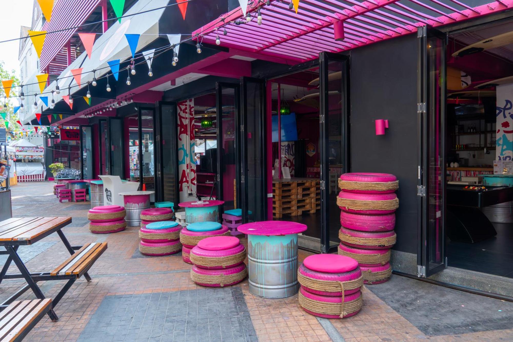 Slumber Surf Phuket Kata Hostel Exterior foto